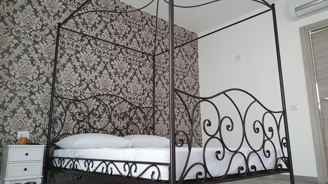 Fly Bed - Milano Malpensa Airport Hotel การ์ดาโน อัล กัมโป ภายนอก รูปภาพ